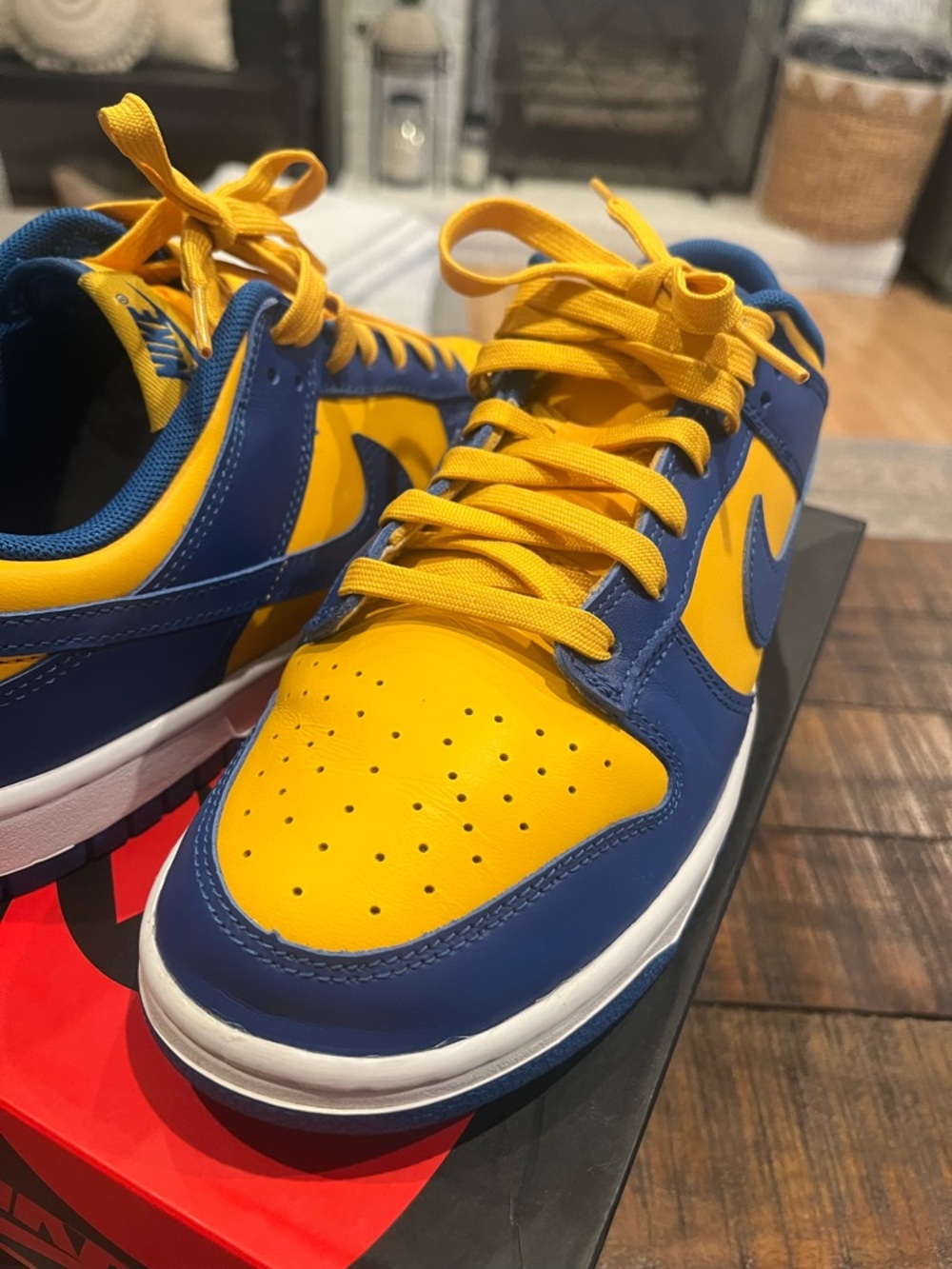 Nike Dunk Low “UCLA” Sneakers size 7 - Picture 8 of 11